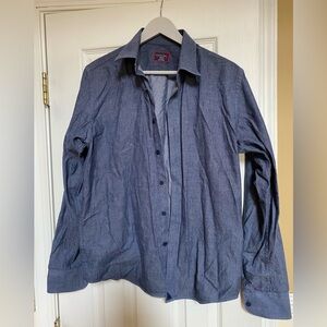 UNTUCKit Men’s Chambray Button down Shirt